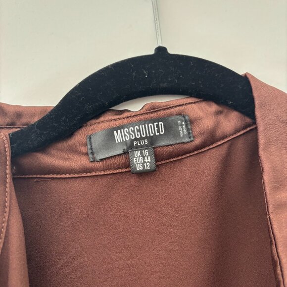 Misguided Satin Button Down - Picture 2 of 3